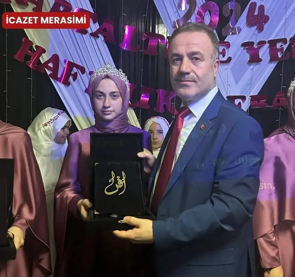 Bayrampaşa’da Kız Kur’an Kursu Hafızları İçin Coşkulu İcazet Merasimi