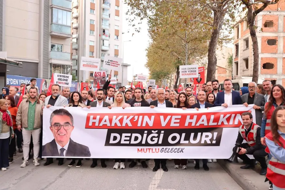 Bayrampaşa’da “İradeye Saygı Yürüyüşü”: Halk, Başkan Mutlu’ya Sahip Çıktı!