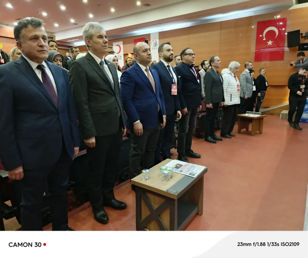 Bayrampaşa Kızılay Şubesi’nde Erkan Bayraktar Güven Tazeledi