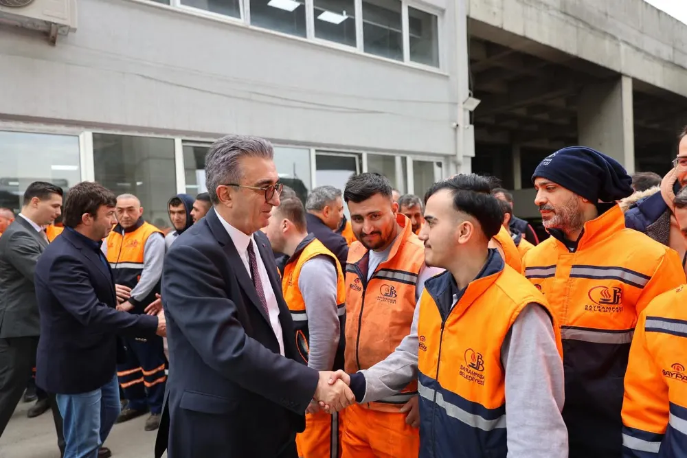 Bayrampaşa Belediye Başkanı Hasan Mutlu, Personeliyle Bayramlaştı