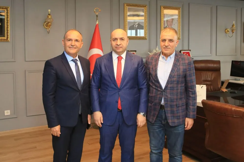 Bayrampaşa’da Bayram Öncesi İdari Buluşma:Başkan Yardımcısı Demirok’tan Ziyaret Turu 
