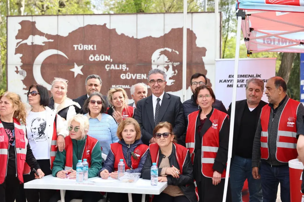 Başkan Hasan Mutlu, CHP’nin Özgürlük İmza Kampanyasına Katıldı