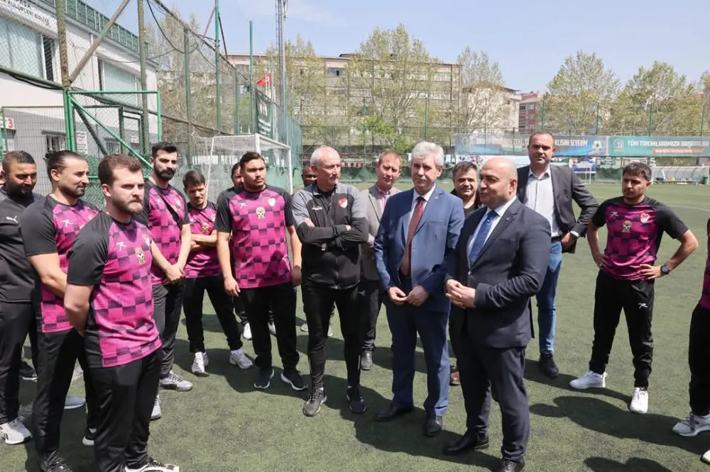 Bayrampaşa’da Antrenör Adaylarına Moral Ziyareti