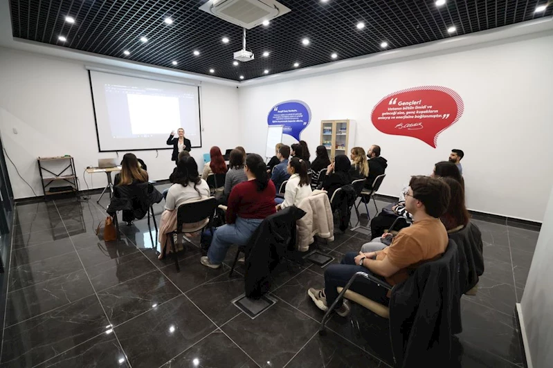 İBB GENÇLİK OFİSLERİNDE KAYITLAR BAŞLIYOR