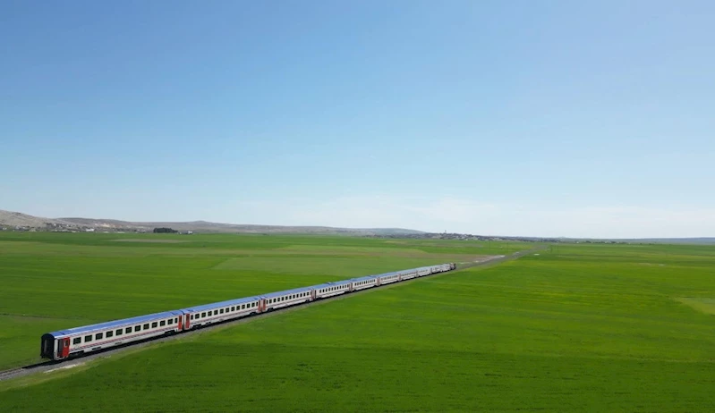 TURİSTİK KARAELMAS EKSPRESİ YARIN YOLA ÇIKIYOR