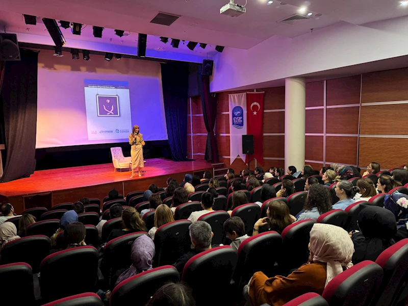 Eyüpsultan’da ebeveynlere rehberlik: “Çocuğumun Beyninde Neler Oluyor?” semineri