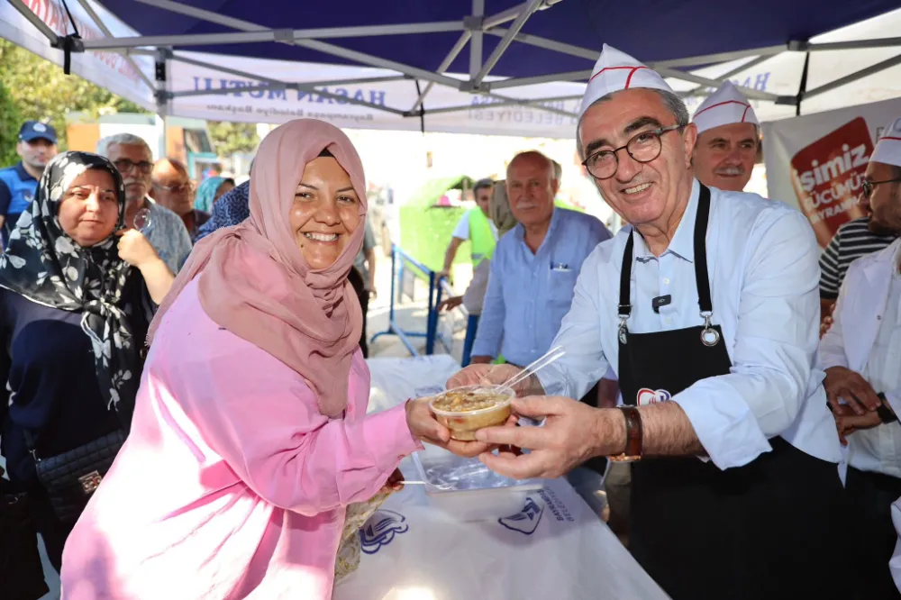 Başkan Mutlu’dan Binlerce Kişiye Aşure İkramı!